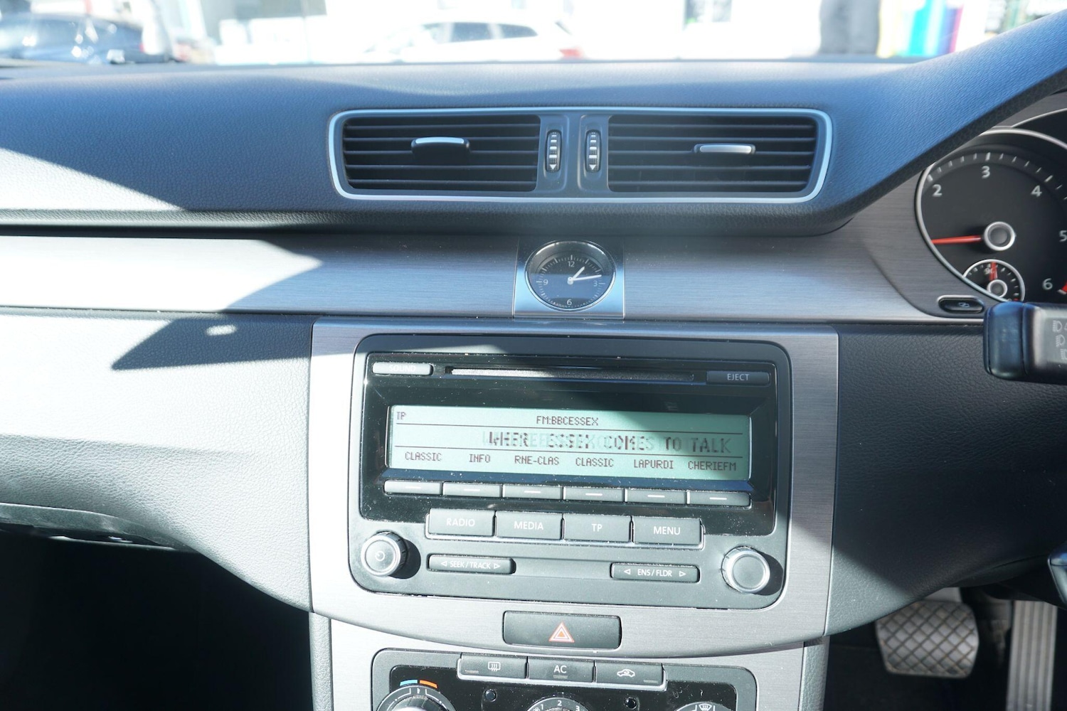 Used Volkswagen Passat 2011 for sale - 76175609: Photo 40