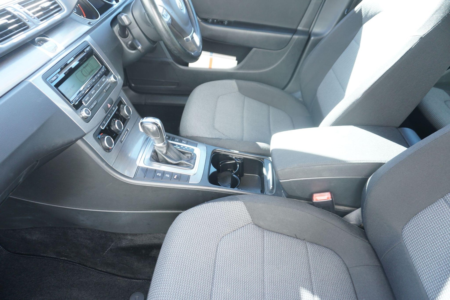 Used Volkswagen Passat 2011 for sale - 76175609: Photo 54