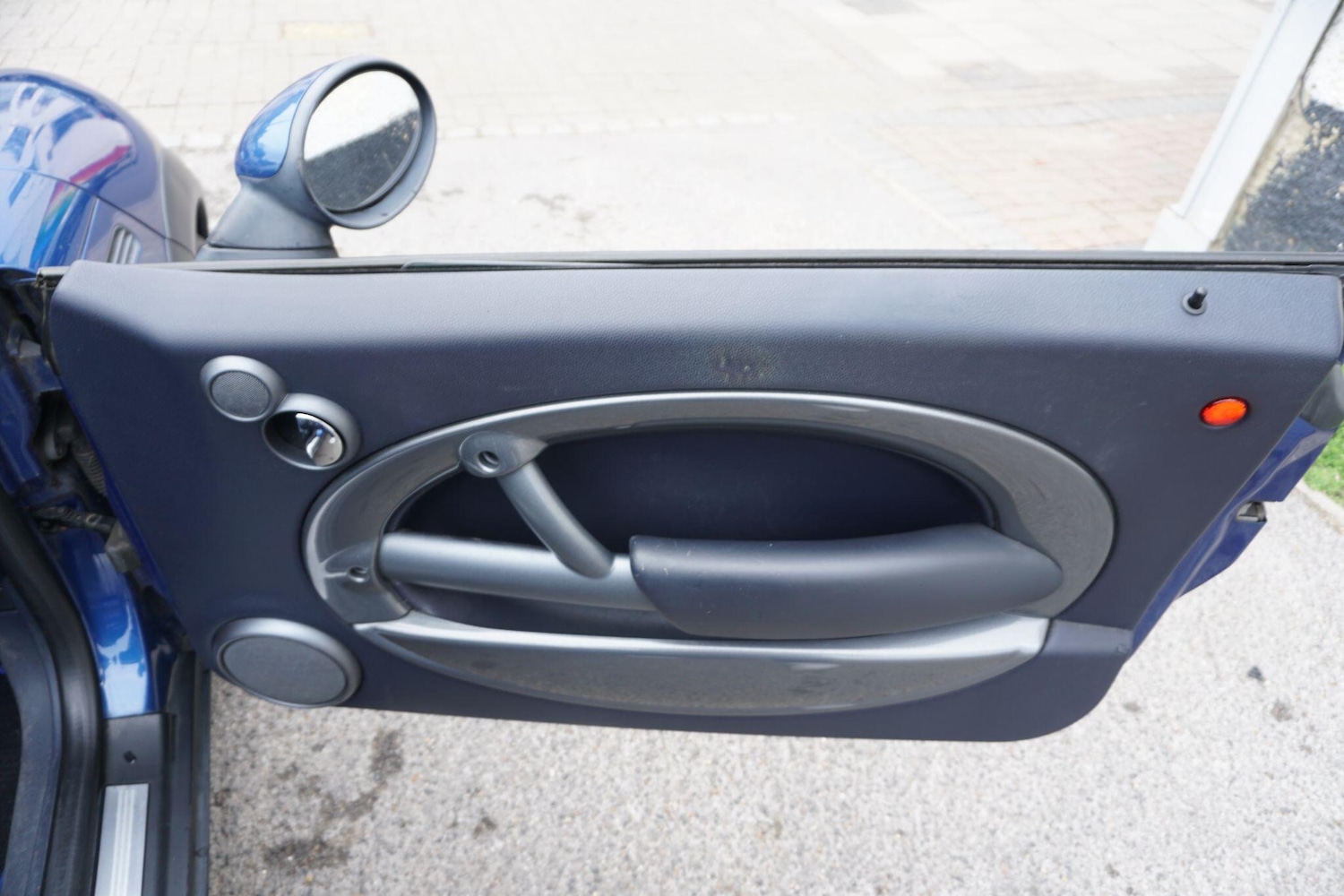 Used MINI Convertible 2008 for sale - 76521943: Photo 22