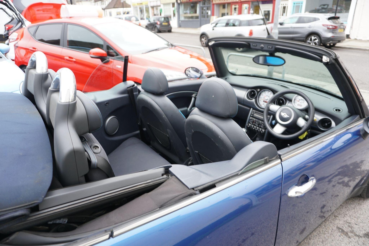 Used MINI Convertible 2008 for sale - 76521943: Photo 24