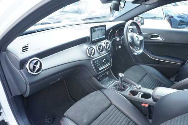 Used Mercedes-Benz GLA 2018 for sale - 76199705: Photo 21