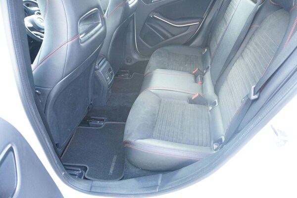 Used Mercedes-Benz GLA 2018 for sale - 76199705: Photo 28