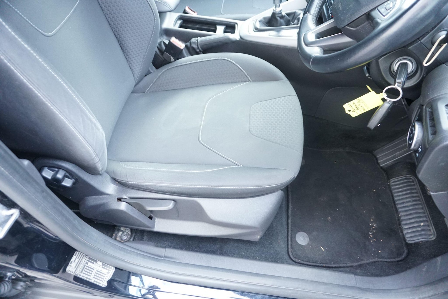 Used Ford Focus 2017 for sale - 76360410: Photo 15