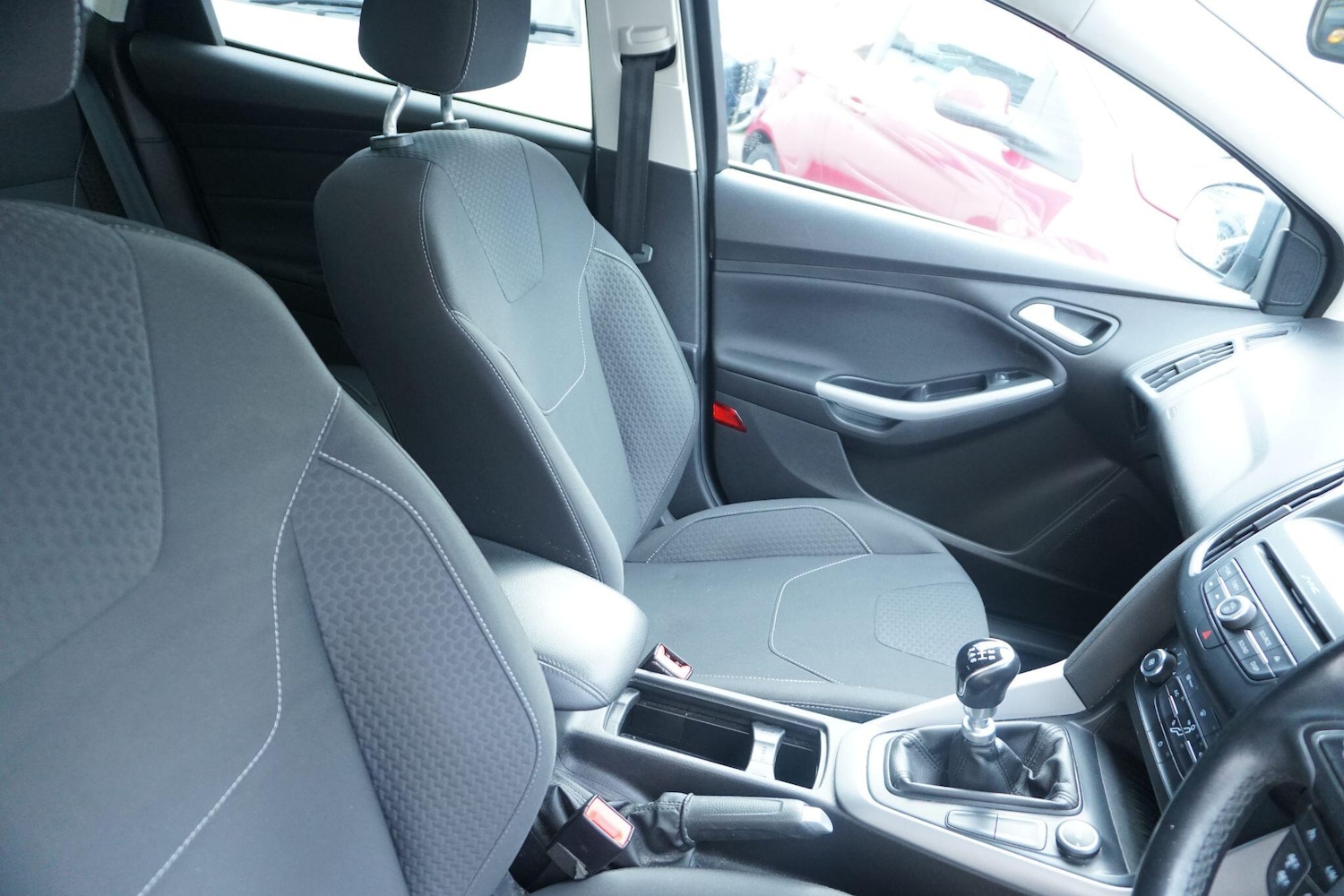 Used Ford Focus 2017 for sale - 76360410: Photo 17