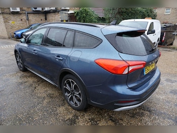 Used Ford Focus 2020 for sale - 77549392: Photo