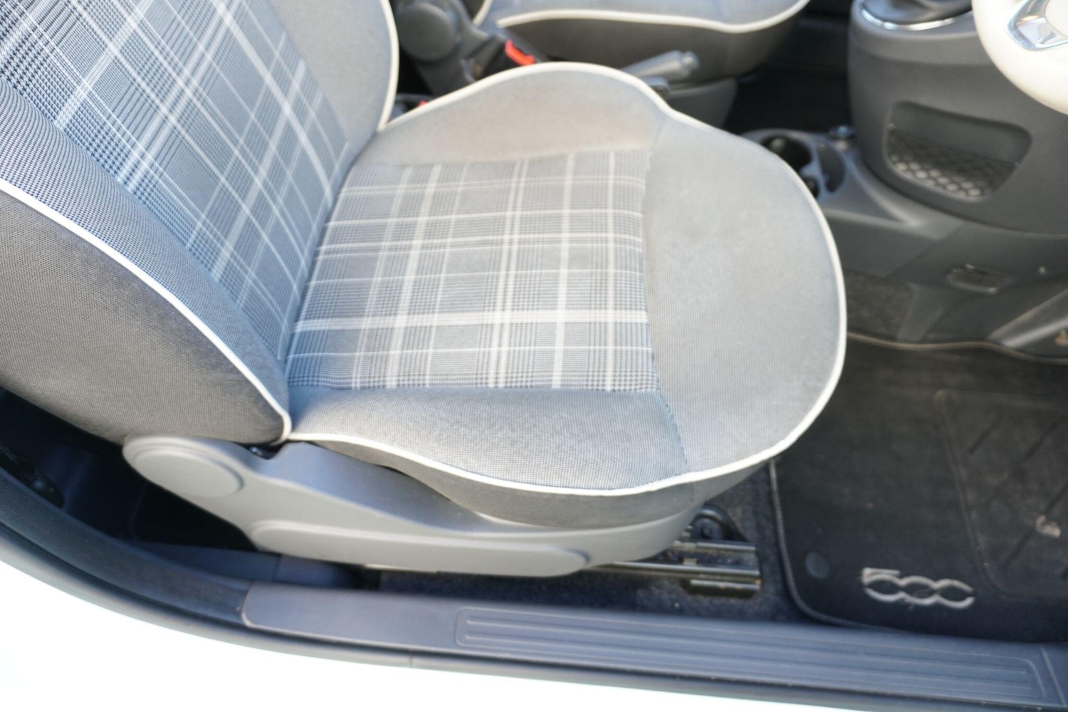 Used Fiat 500 2015 for sale - 76991692: Photo 15