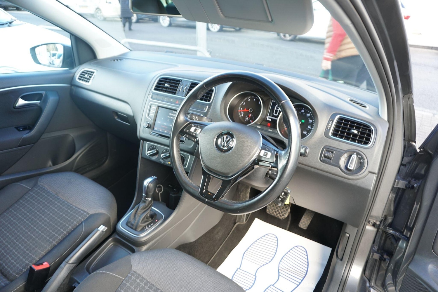 Used Volkswagen Polo 2016 for sale - 77132019: Photo 14