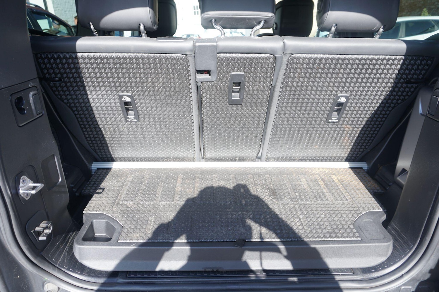 Used Land Rover Defender 2023 for sale - 78063019: Photo 32