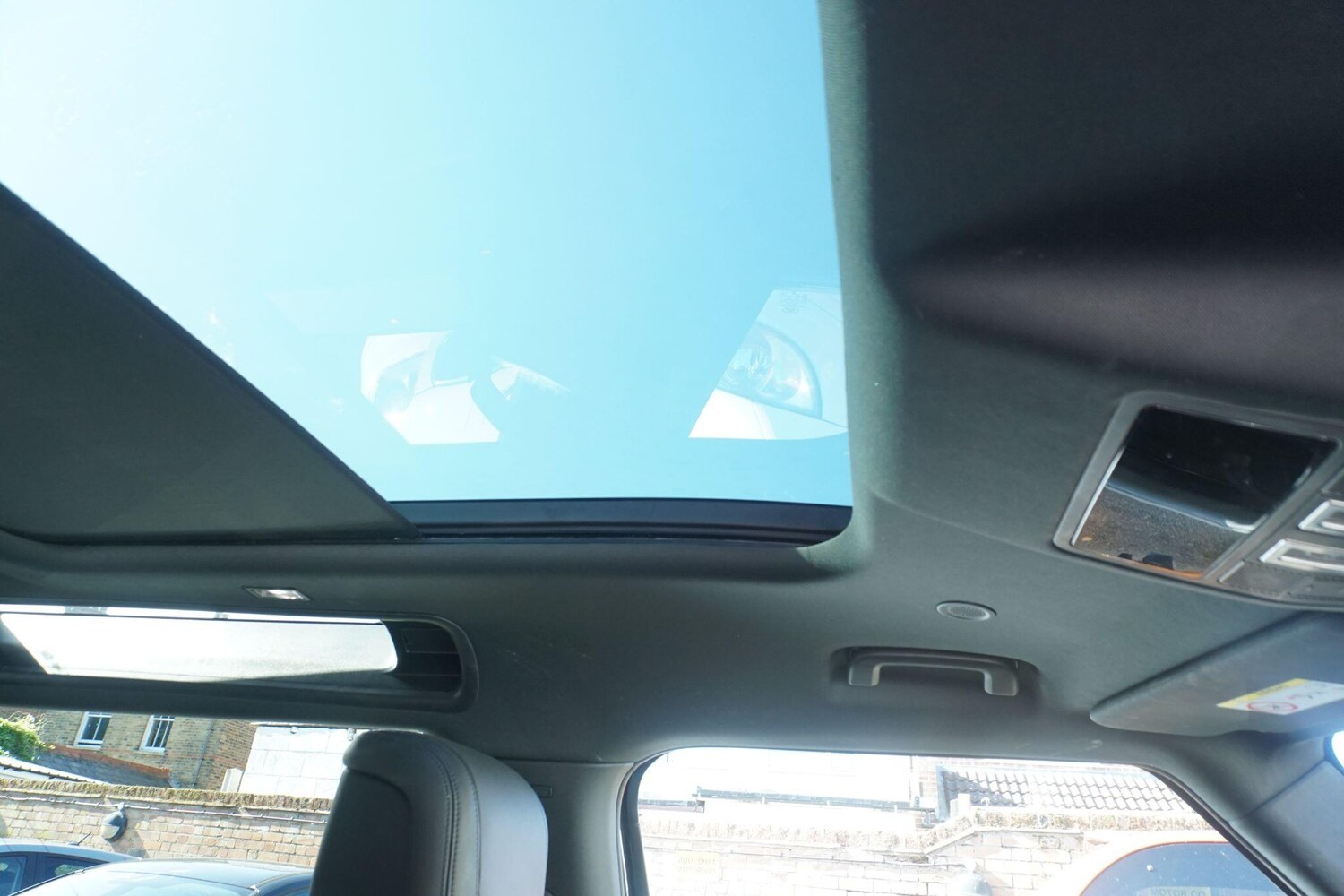 Used Land Rover Defender 2023 for sale - 78063019: Photo 37