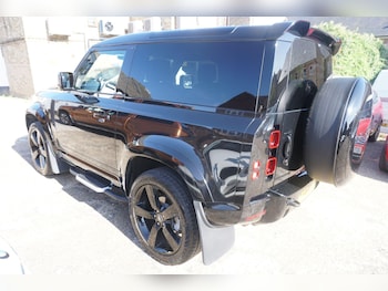 Used Land Rover Defender 2023 for sale - 78063019: Photo