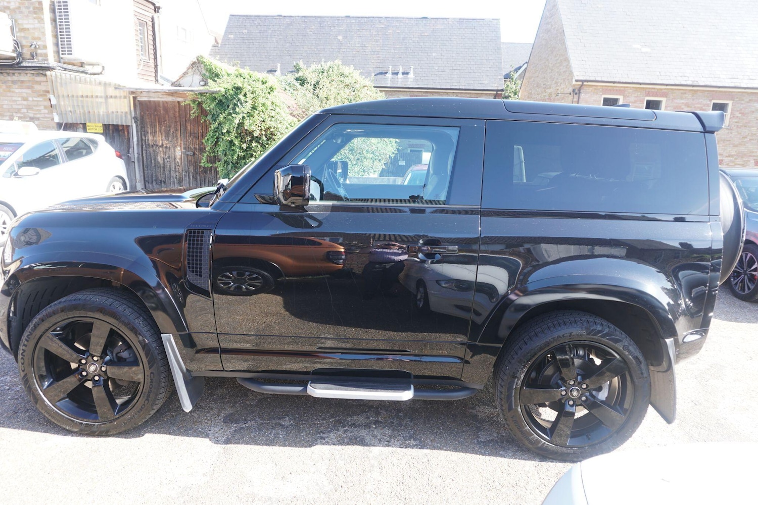 Used Land Rover Defender 2023 for sale - 78063019: Photo 6