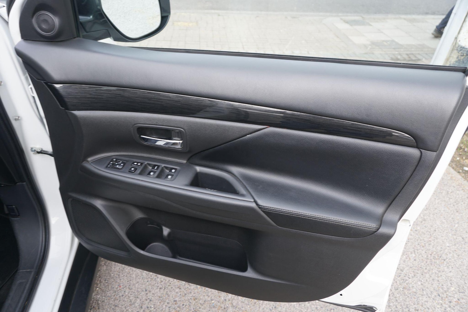 Used Mitsubishi Outlander for sale - 77658832: Photo 28