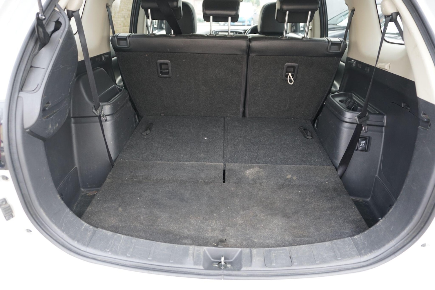 Used Mitsubishi Outlander for sale - 77658832: Photo 48