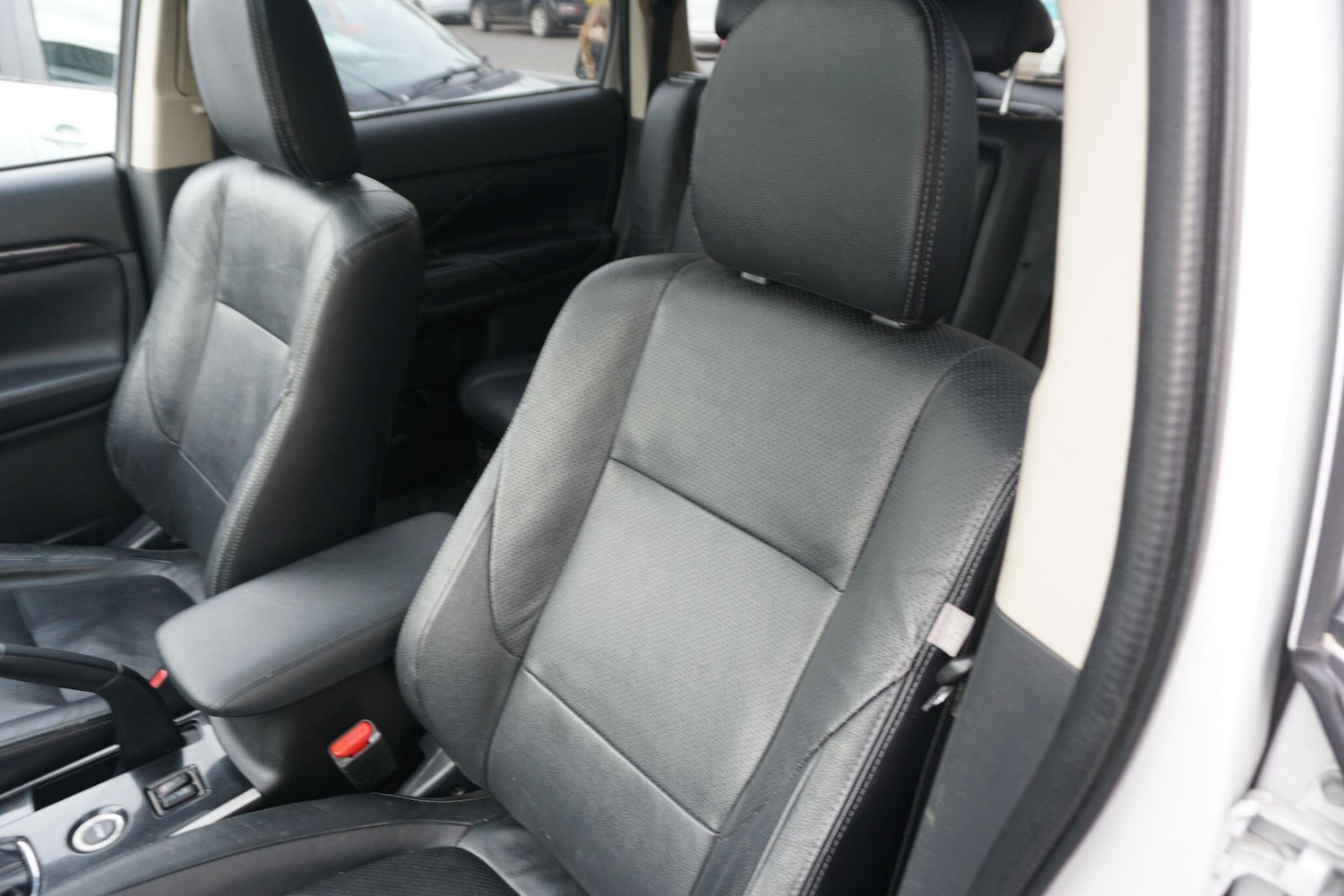 Used Mitsubishi Outlander for sale - 77658832: Photo 53