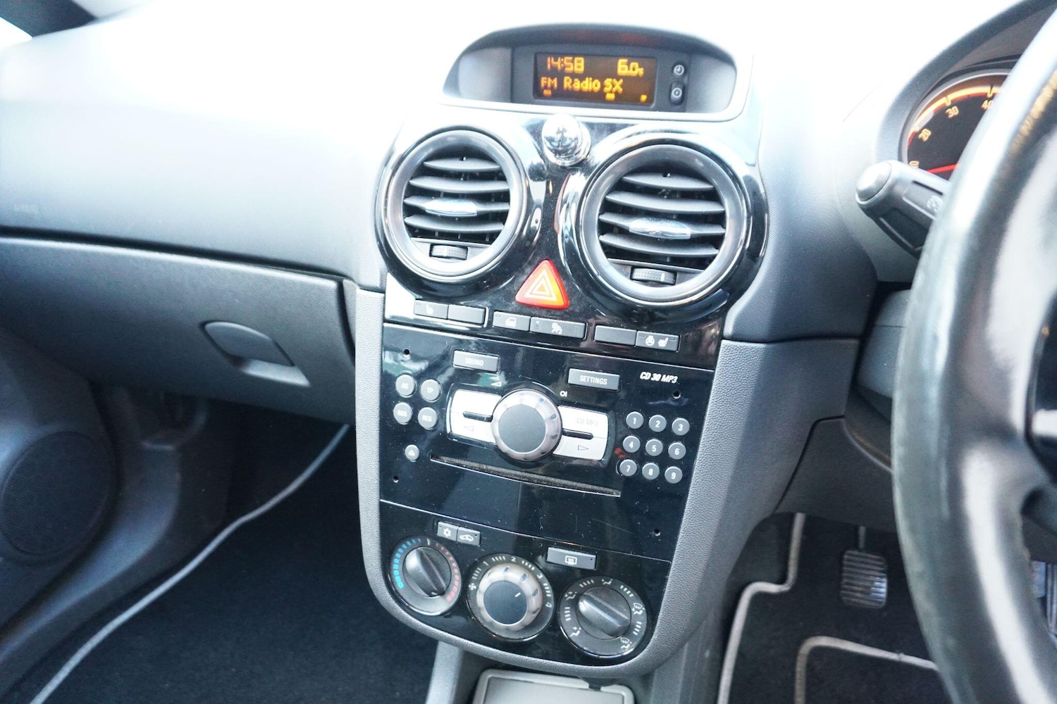 Used Vauxhall Corsa for sale - 76702039: Photo 12