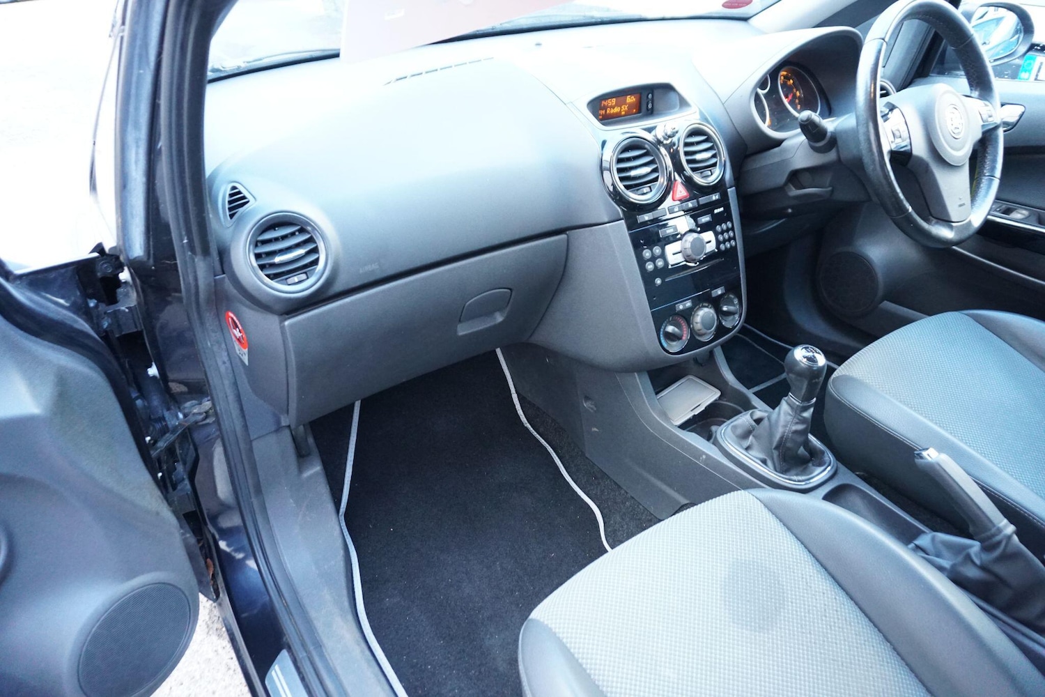 Used Vauxhall Corsa for sale - 76702039: Photo 44