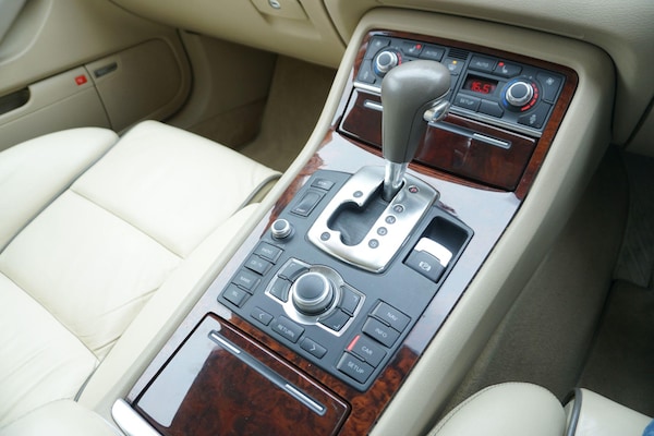 Used Audi A8 2006 for sale - 76259339: Photo 60