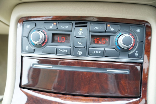 Used Audi A8 2006 for sale - 76259339: Photo 61