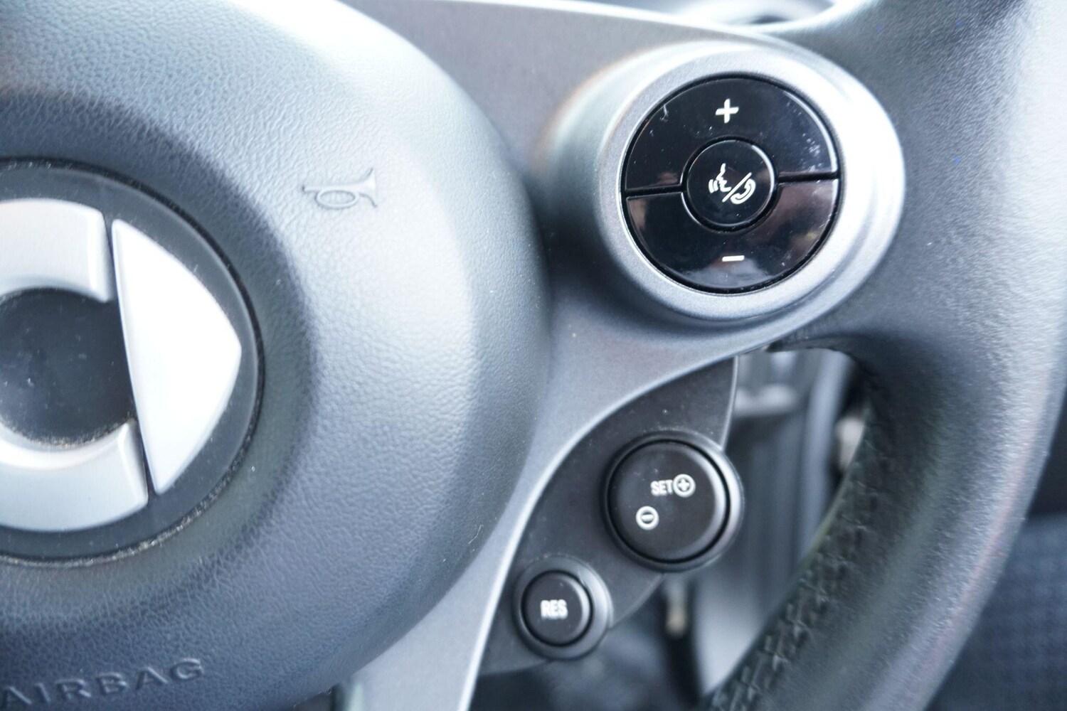 Used smart fortwo 2017 for sale - 76166510: Photo 19