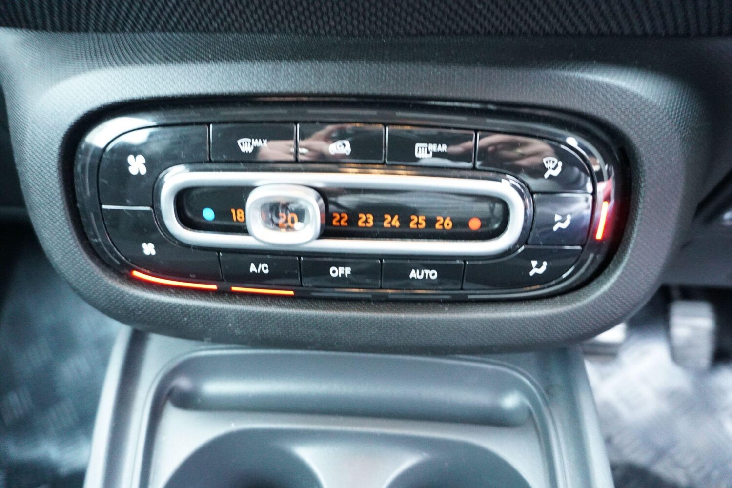 Used smart fortwo 2017 for sale - 76166510: Photo 20