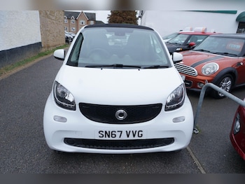 Used smart fortwo 2017 for sale - 76166510: Photo 2