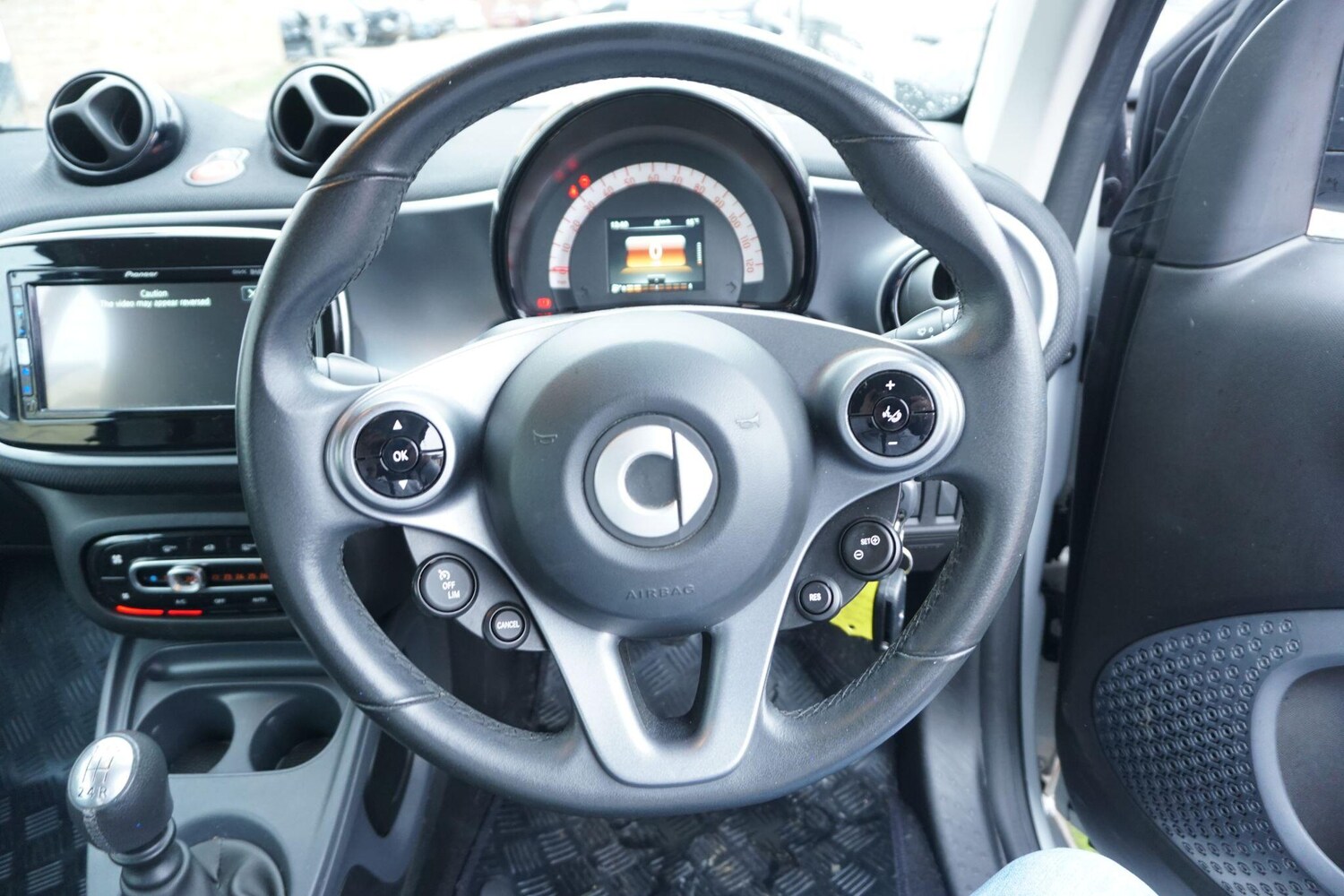 Used smart fortwo 2017 for sale - 76166510: Photo 31