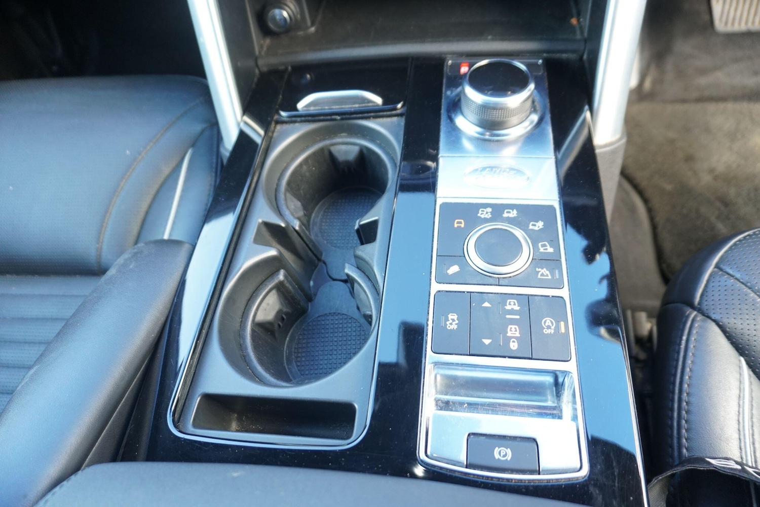 Used Land Rover Discovery 2019 for sale - 76592286: Photo 14