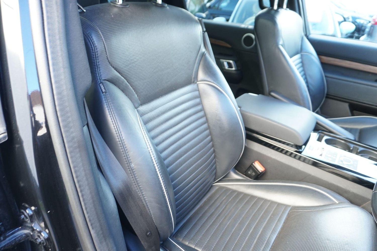 Used Land Rover Discovery 2019 for sale - 76592286: Photo 18