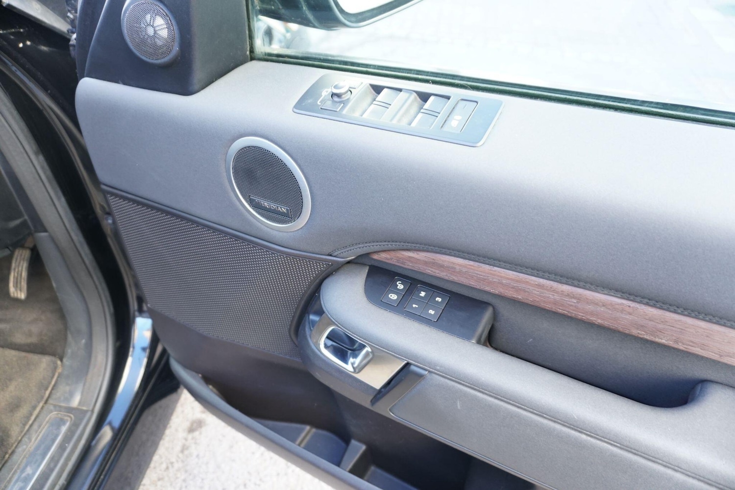 Used Land Rover Discovery 2019 for sale - 76592286: Photo 35