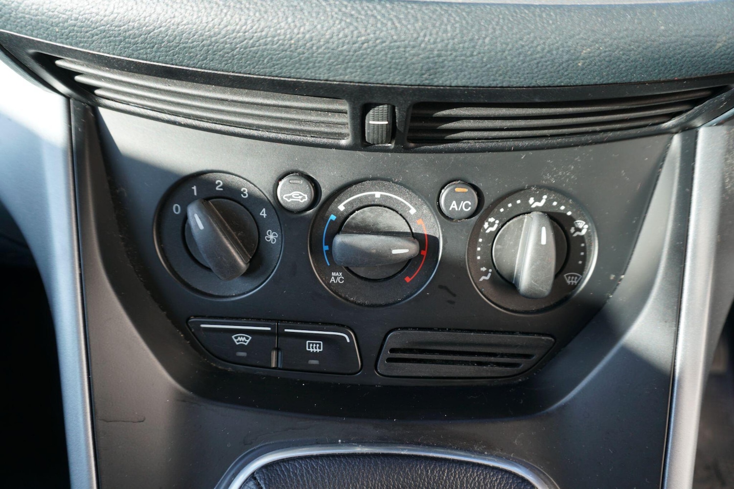 Used Ford C-Max 2013 for sale - 77166760: Photo 25