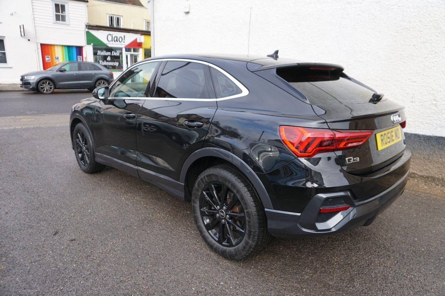 Used Audi Q3 2023 for sale - 77753142: Photo 4