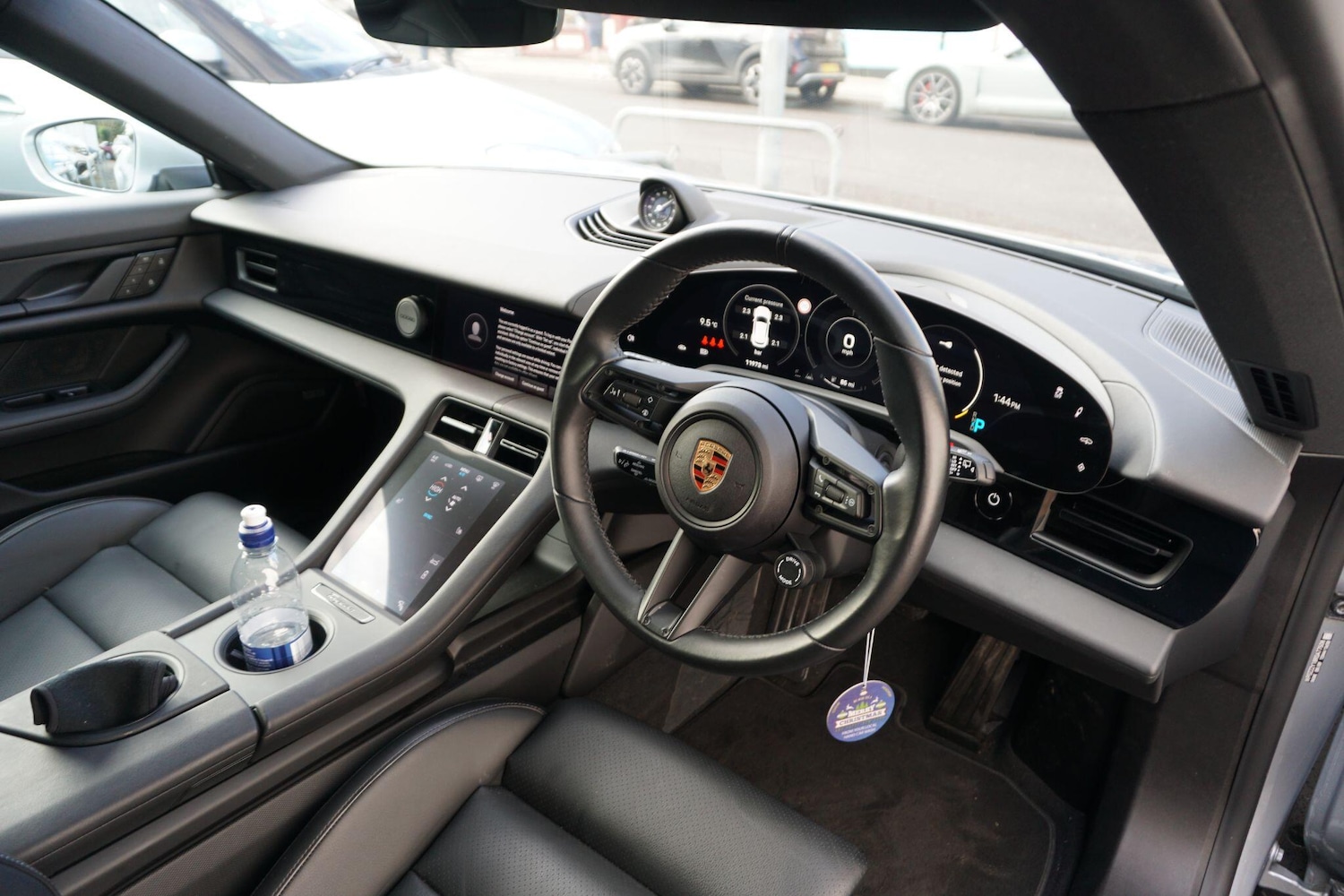 Used Porsche Taycan 2024 for sale - 77386845: Photo 15
