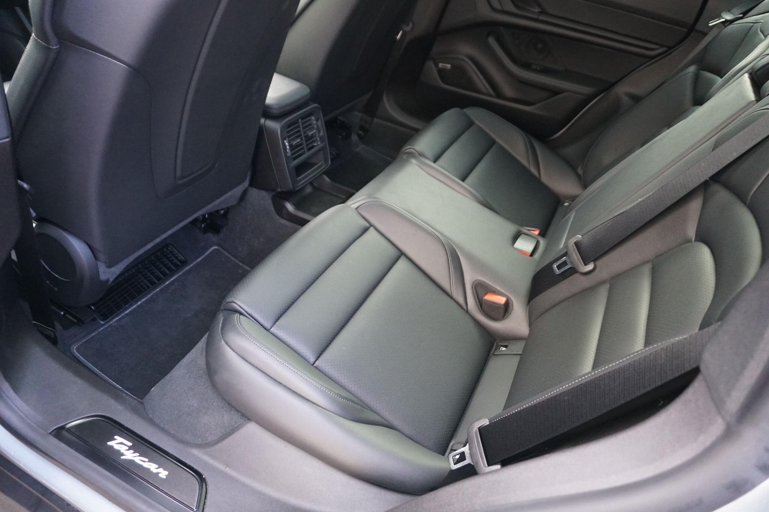 Used Porsche Taycan 2024 for sale - 77386845: Photo 22