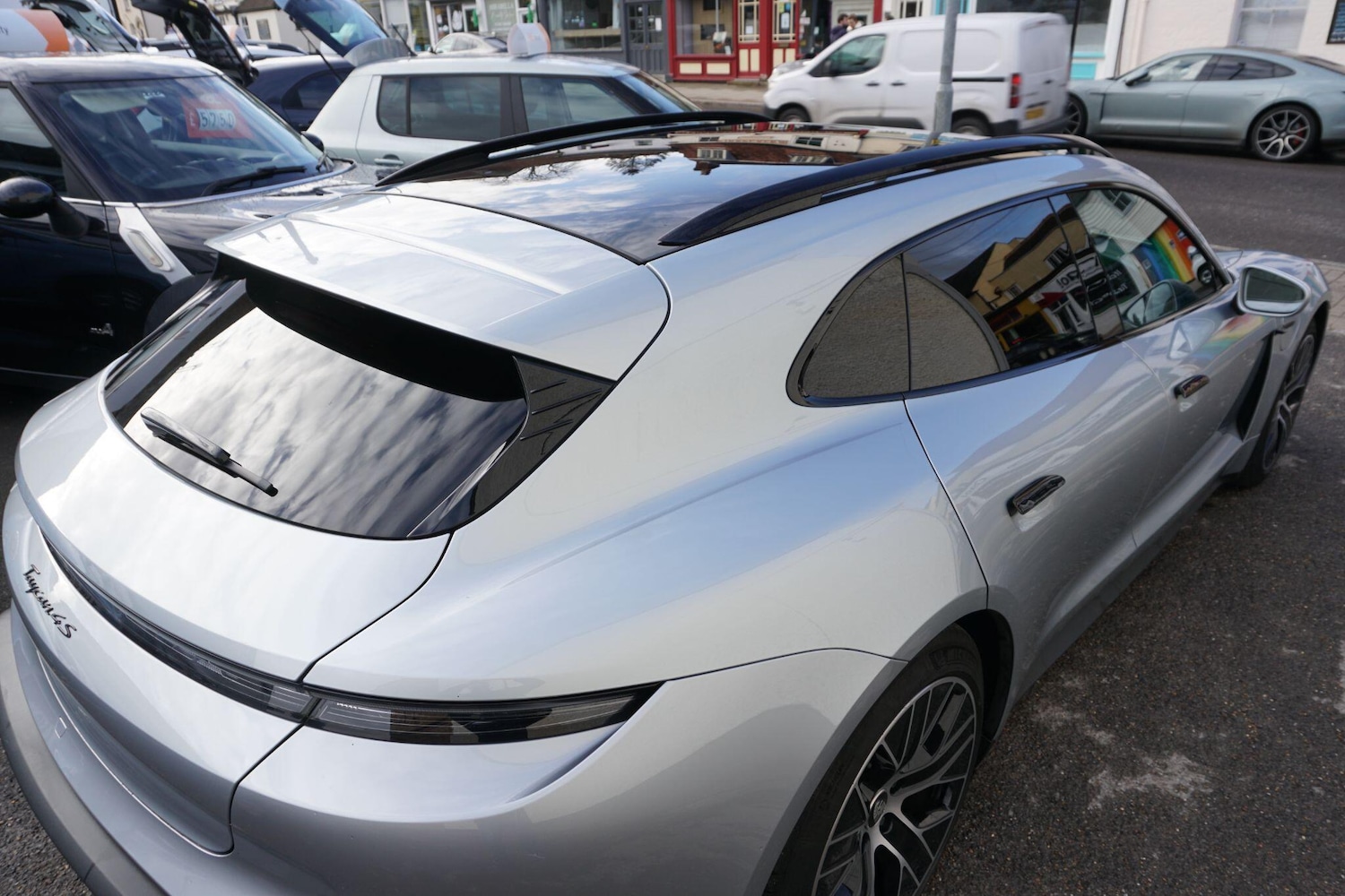 Used Porsche Taycan 2024 for sale - 77386845: Photo 3