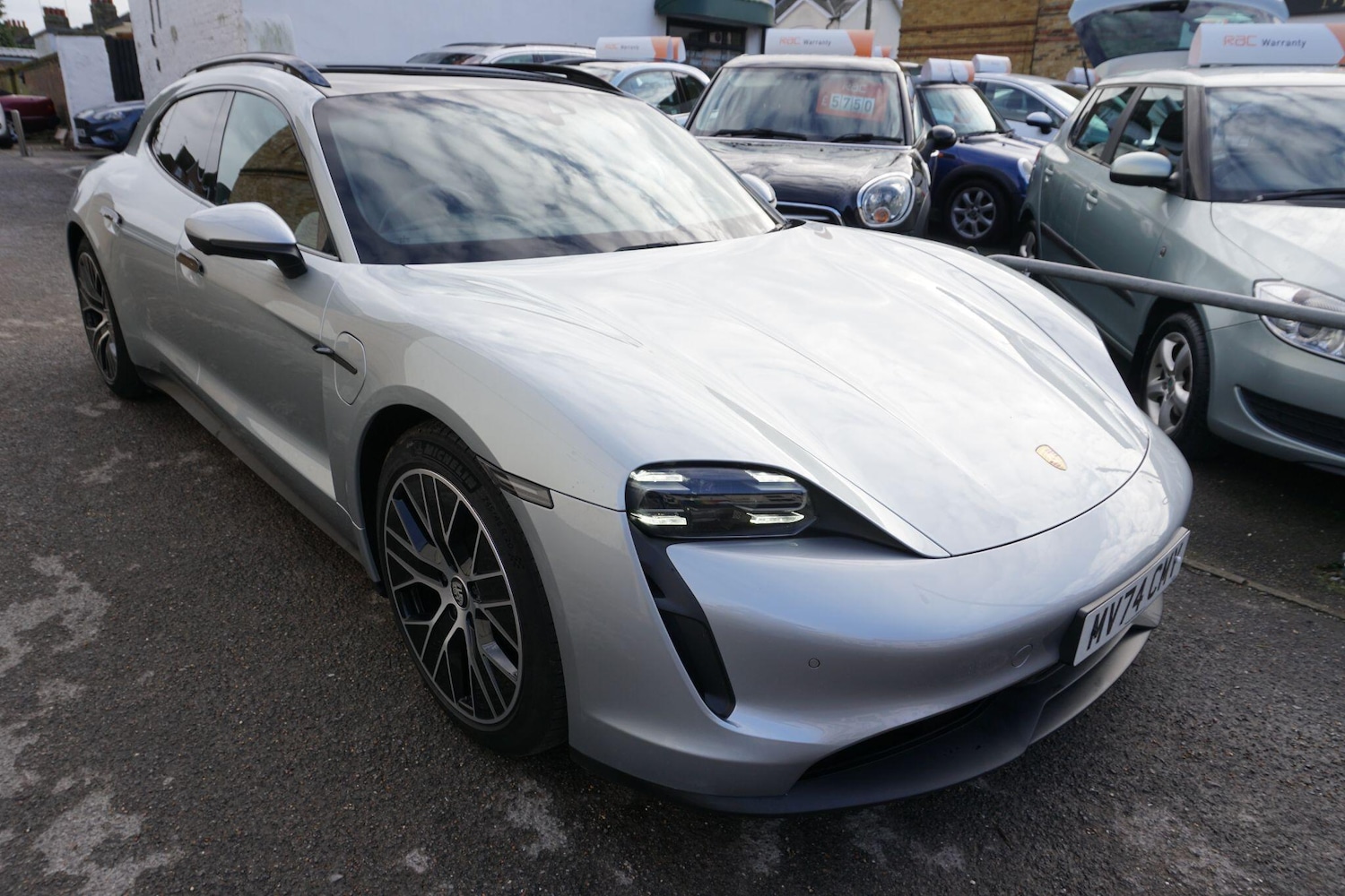 Used Porsche Taycan 2024 for sale - 77386845: Photo 5