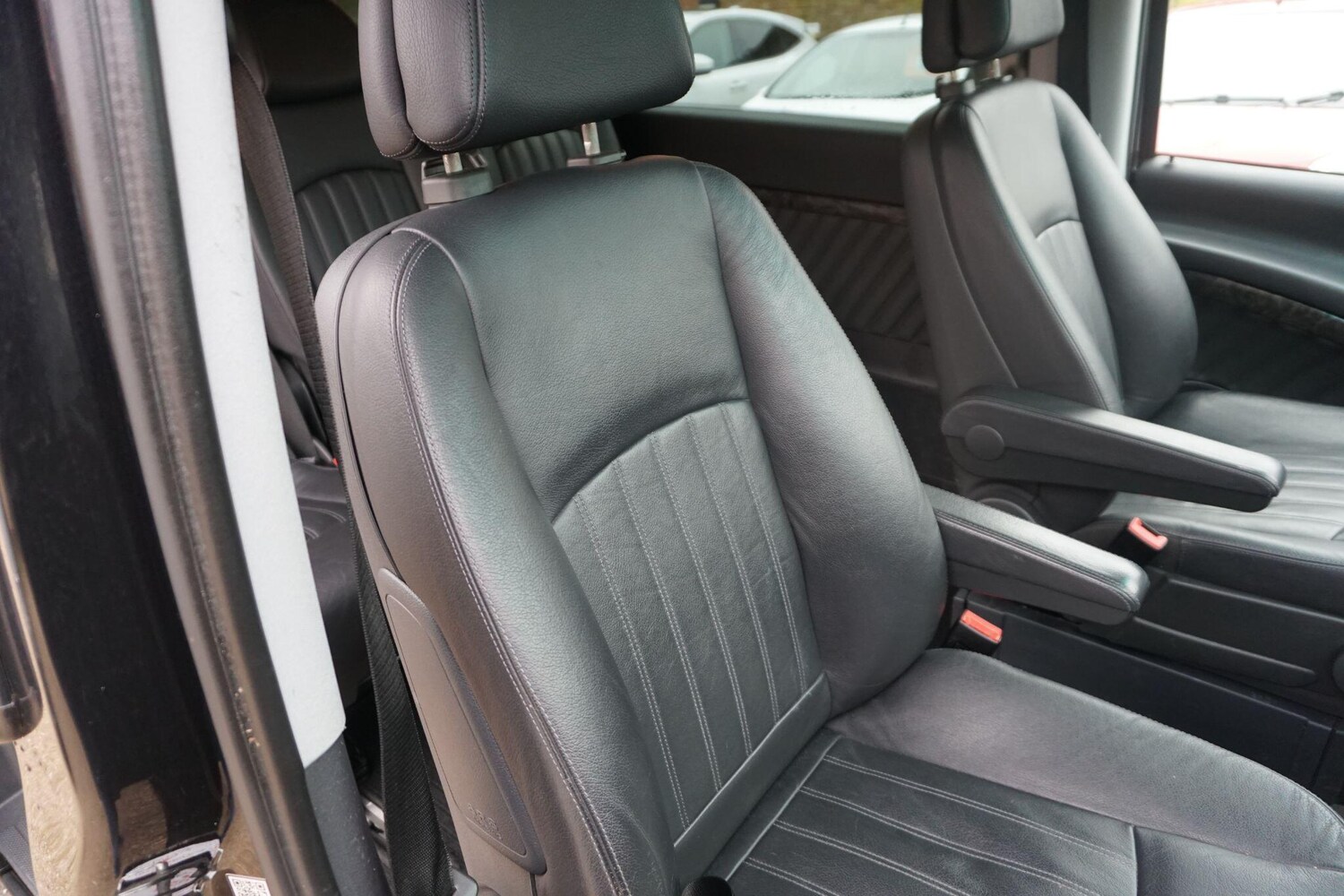 Used Mercedes-Benz Viano 2014 for sale - 77753345: Photo 11