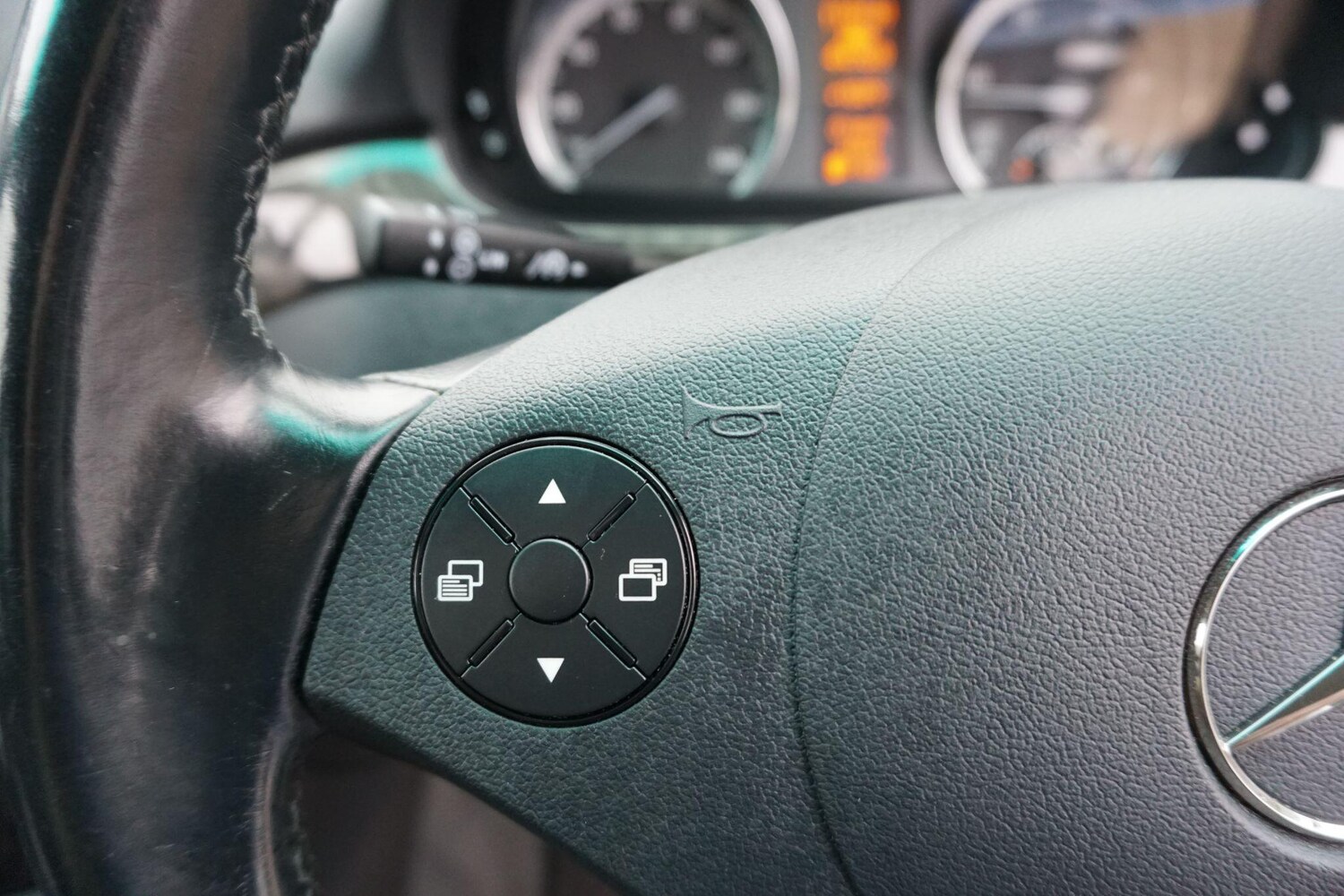 Used Mercedes-Benz Viano 2014 for sale - 77753345: Photo 12