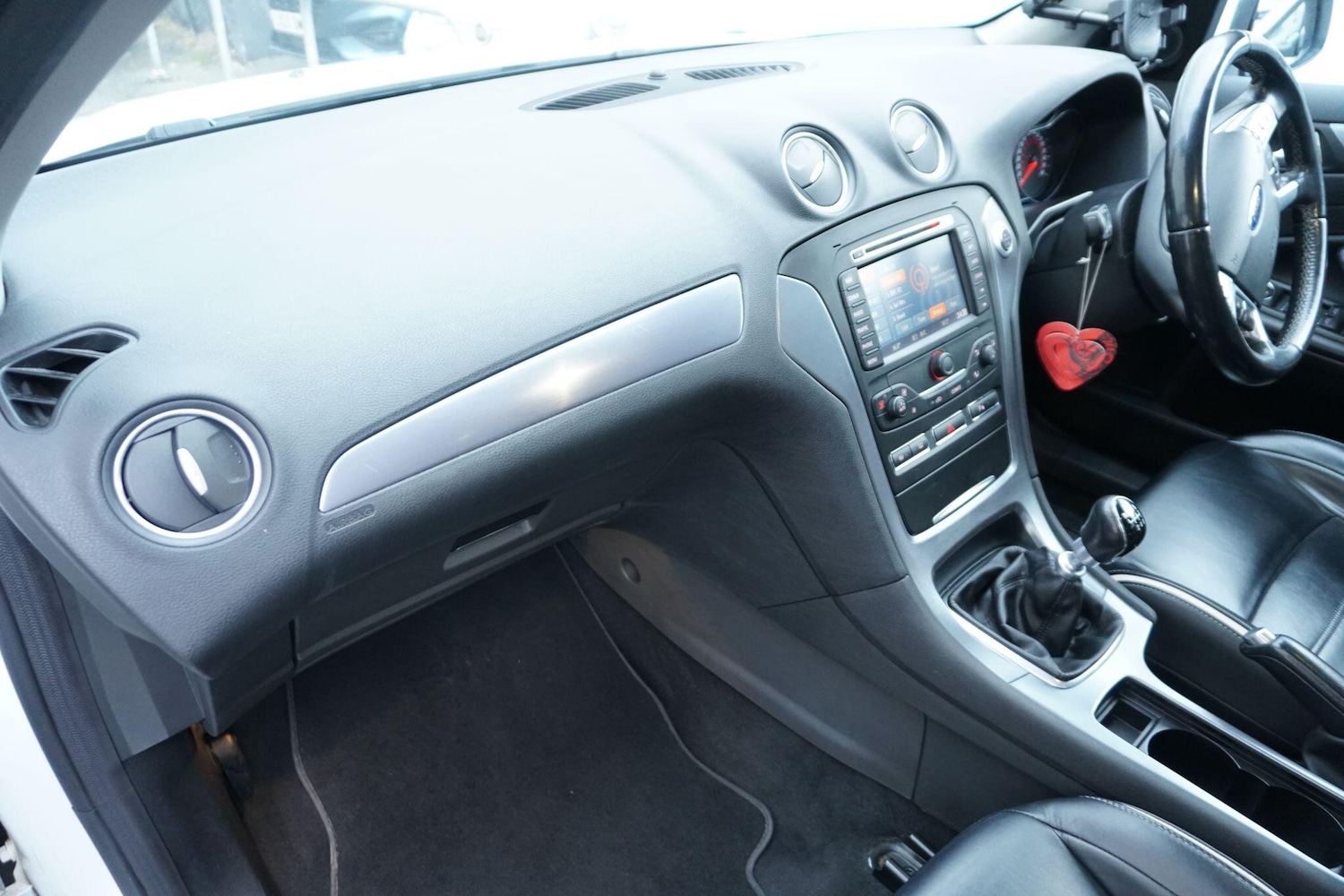 Used Ford Mondeo 2014 for sale - 76964884: Photo 17