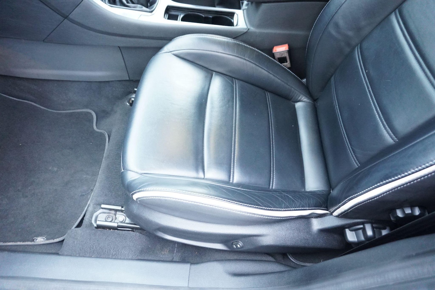 Used Ford Mondeo 2014 for sale - 76964884: Photo 22