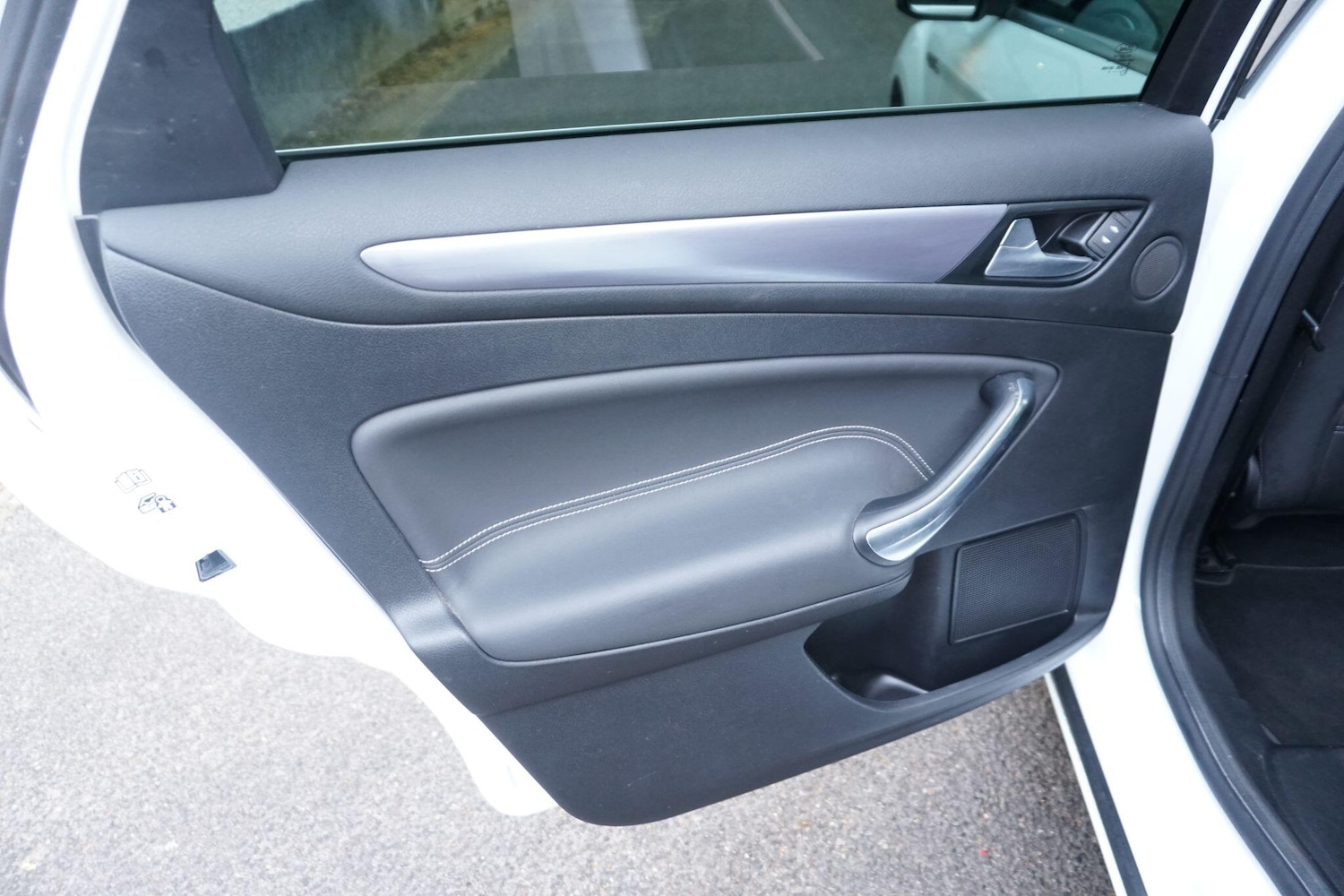 Used Ford Mondeo 2014 for sale - 76964884: Photo 32