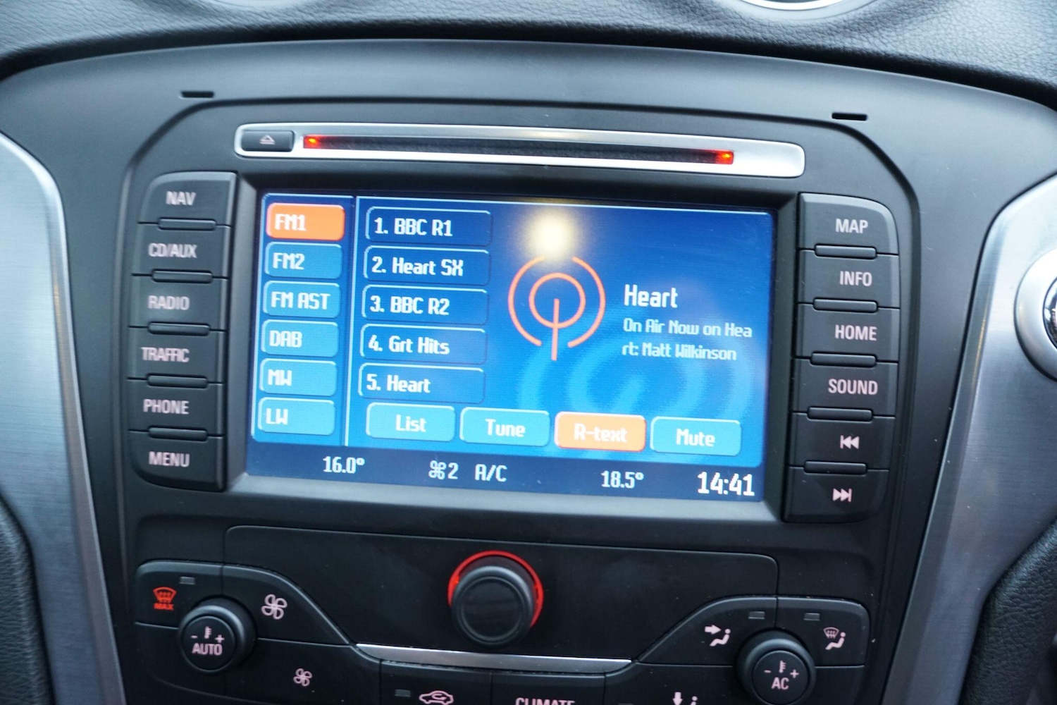 Used Ford Mondeo 2014 for sale - 76964884: Photo 41