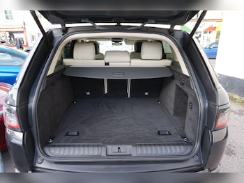 Used Land Rover Range Rover Sport 2018 for sale - 76175249: Photo