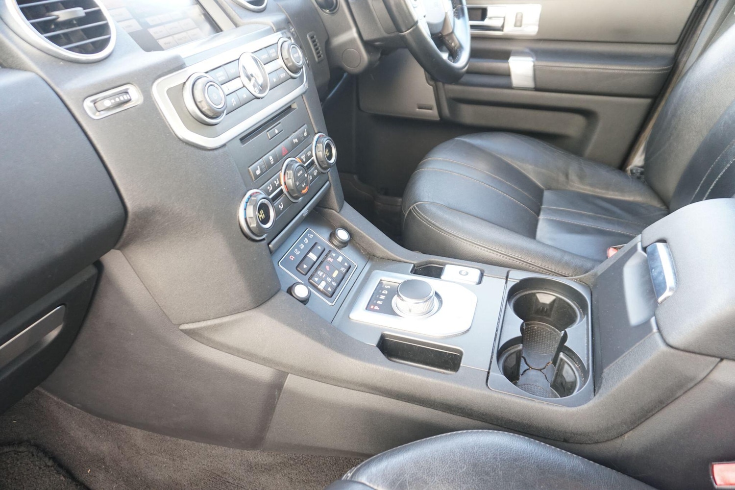 Used Land Rover Discovery 2012 for sale - 76608168: Photo 17