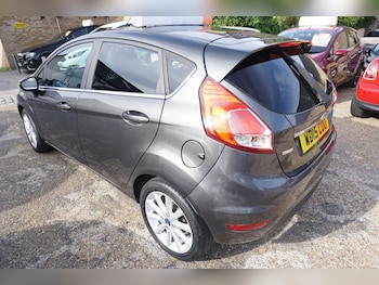 Used Ford Fiesta 2015 for sale - 75768346: Photo