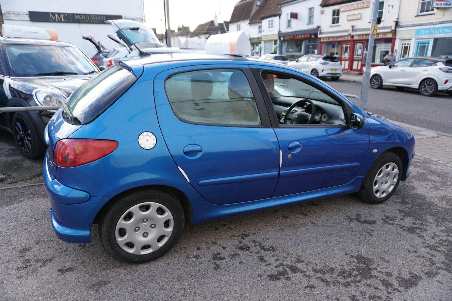 Used Peugeot 206 2009 for sale - 77440575: Photo 8