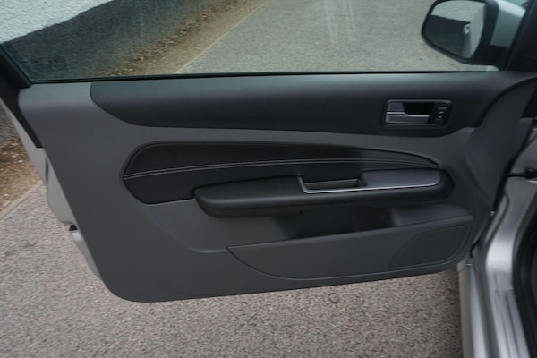 Used Ford Focus 2010 for sale - 75310674: Photo 24