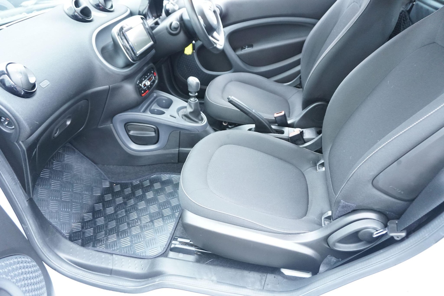 Used smart fortwo 2017 for sale - 76997874: Photo 32