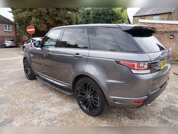 Used Land Rover Range Rover Sport 2015 for sale - 79711758: Photo