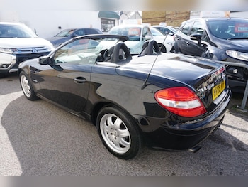 Used Mercedes-Benz SLK 2005 for sale - 77882187: Photo