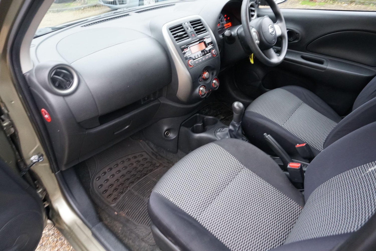 Used Nissan Micra 2015 for sale - 77021044: Photo 33